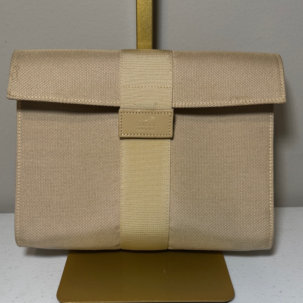 Gucci Beige Cosmetic Bag